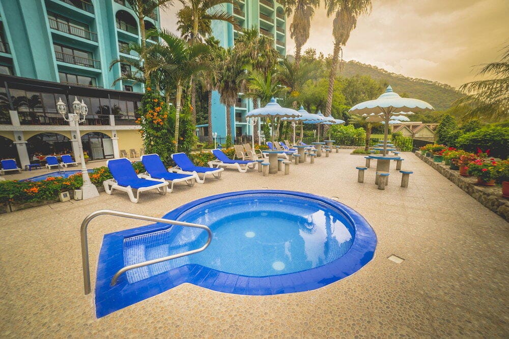 Jacuzzi