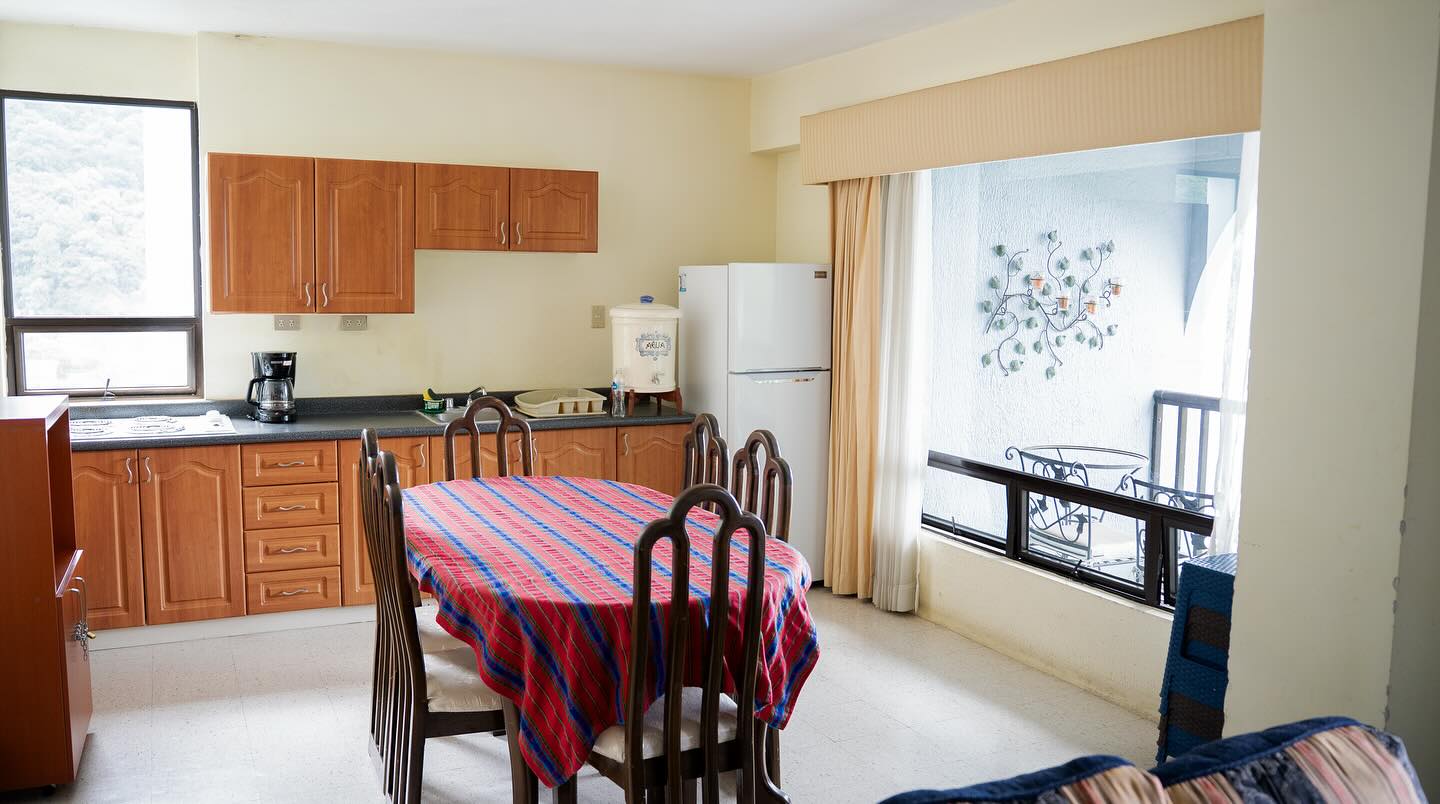 Cocina y comedor